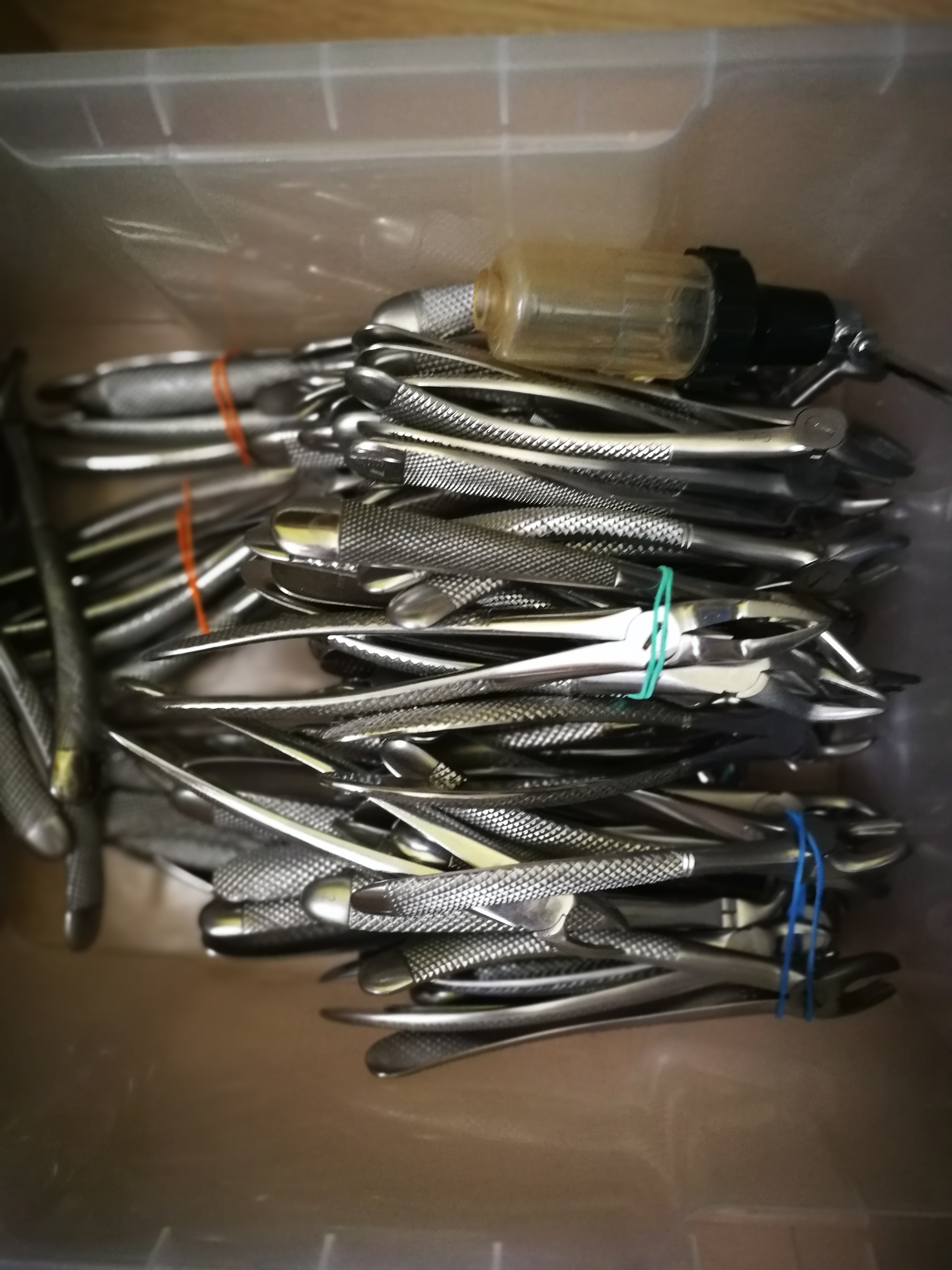 Narzędzia stomatologiczne